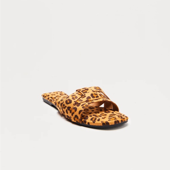 Leopard Print Slip on Sandals - Picture 2 of 6